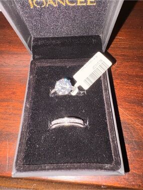 Brilliant Clear Solitaire Ring Set in Silver